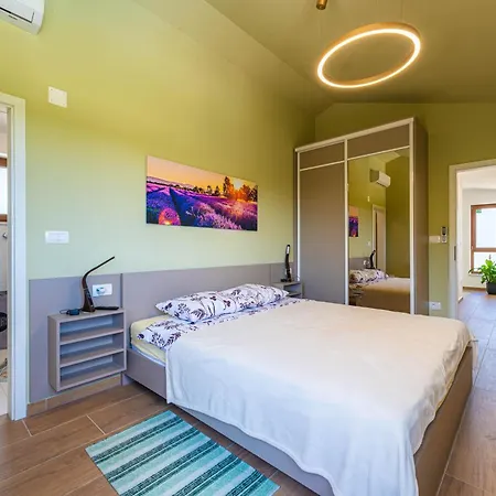 Ana Lucija Villa Labin (Istria)