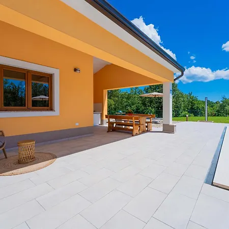 Villa Ana Lucija Labin (Istria)