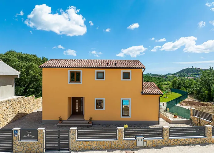 Willa Ana Lucija Labin (Istria)